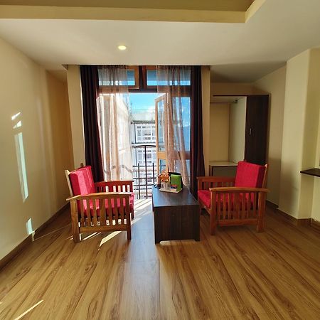 Hotel The Narayani Continental Gangtok Exterior photo
