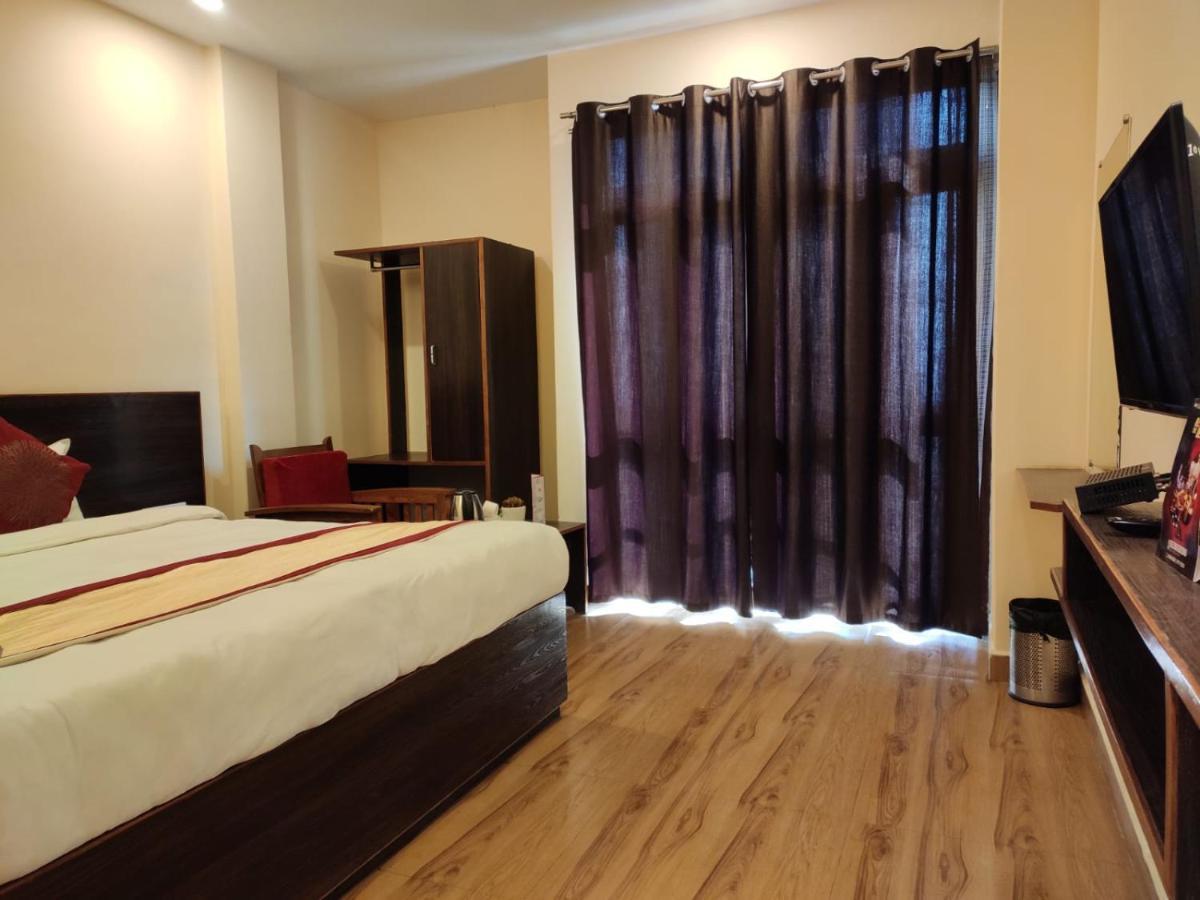 Hotel The Narayani Continental Gangtok Exterior photo