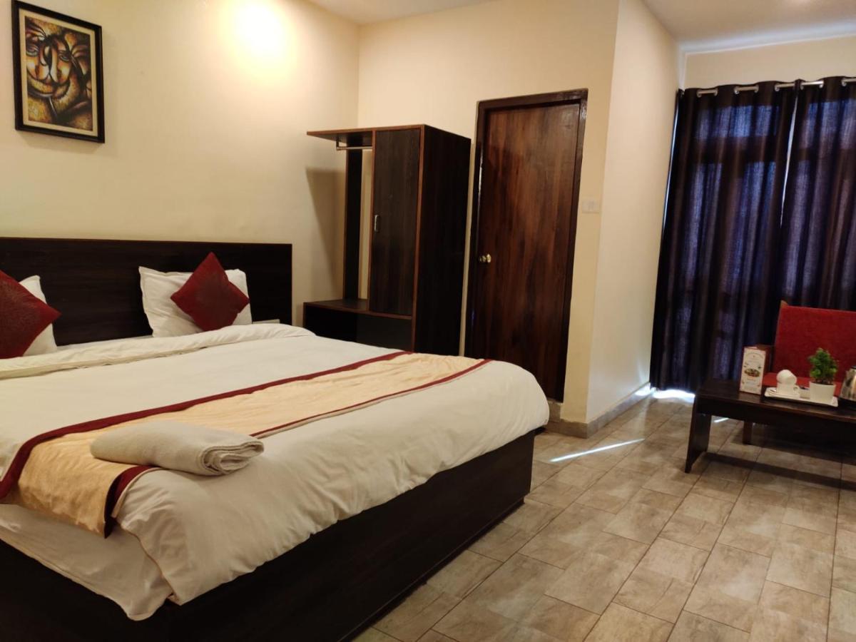Hotel The Narayani Continental Gangtok Exterior photo