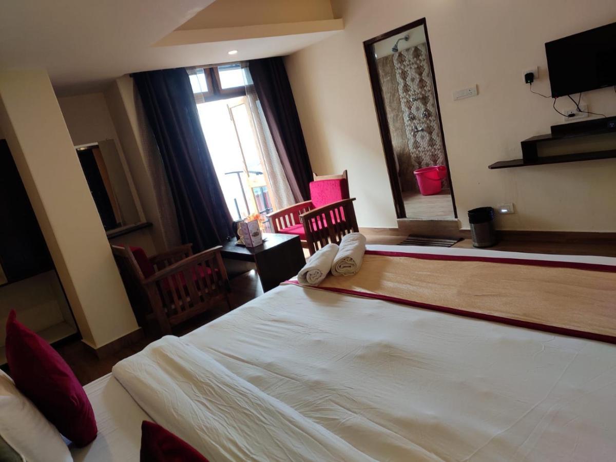 Hotel The Narayani Continental Gangtok Exterior photo