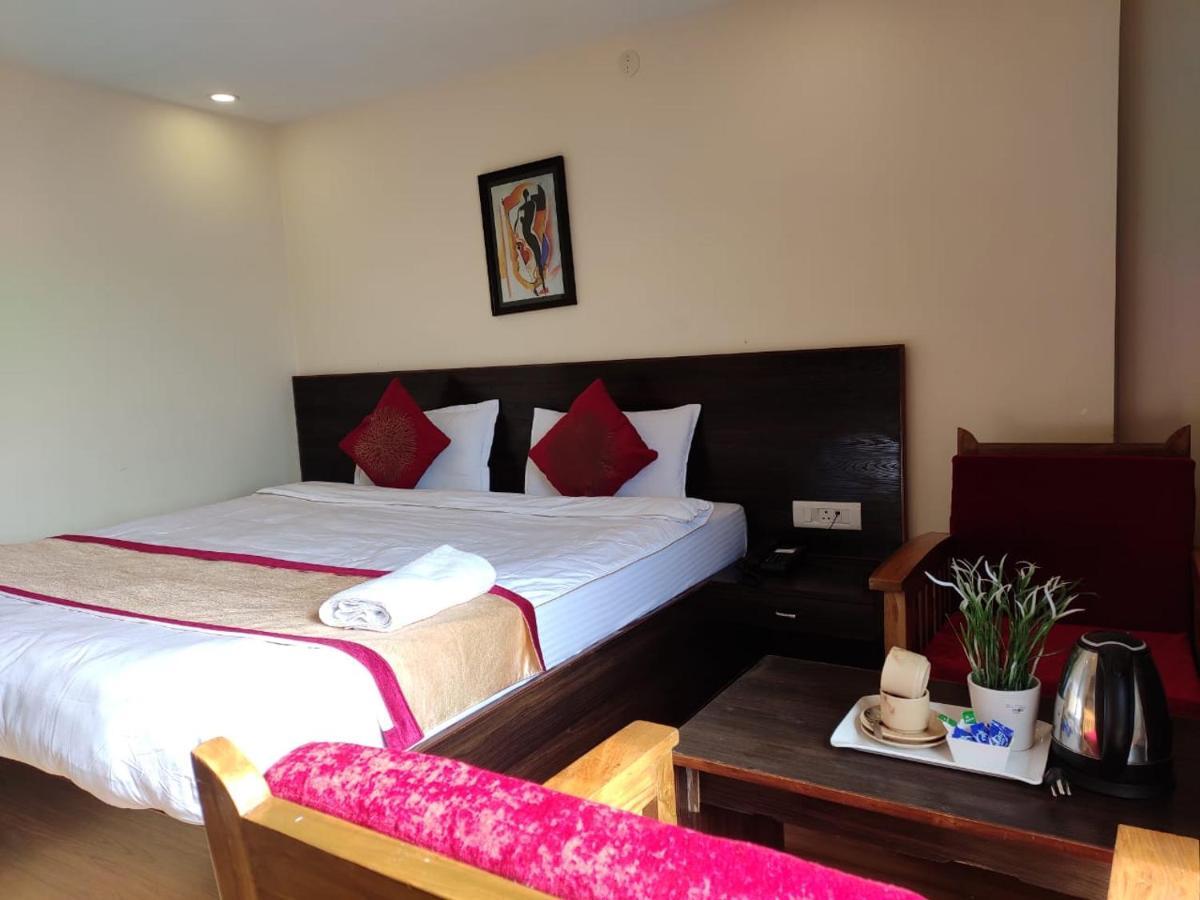 Hotel The Narayani Continental Gangtok Exterior photo