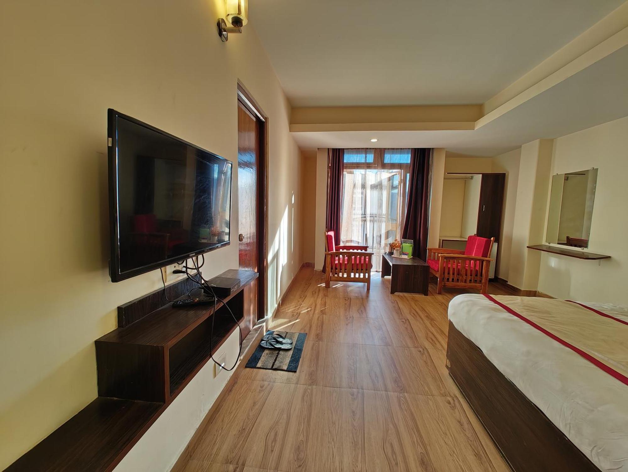 Hotel The Narayani Continental Gangtok Exterior photo