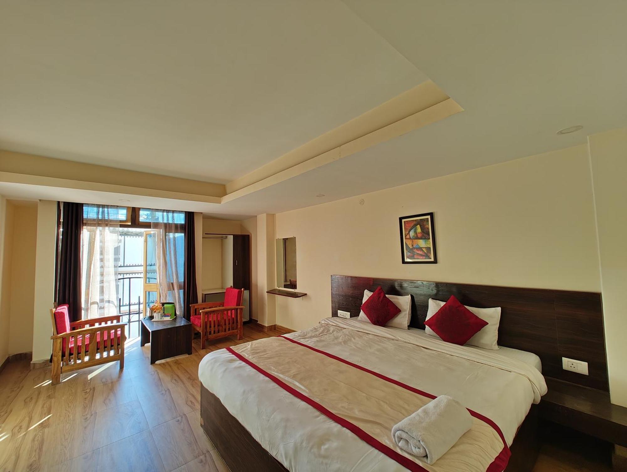 Hotel The Narayani Continental Gangtok Exterior photo