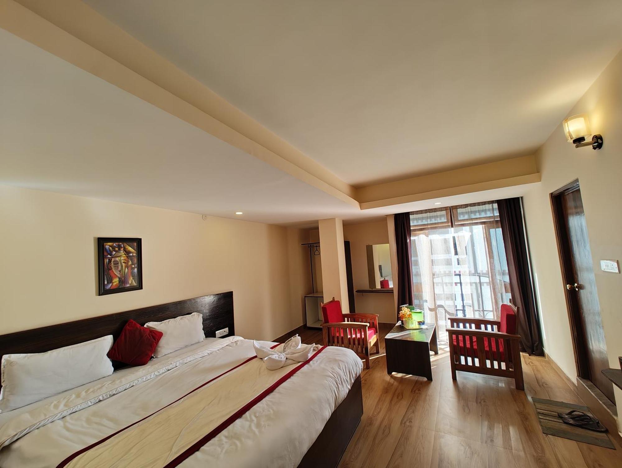 Hotel The Narayani Continental Gangtok Exterior photo