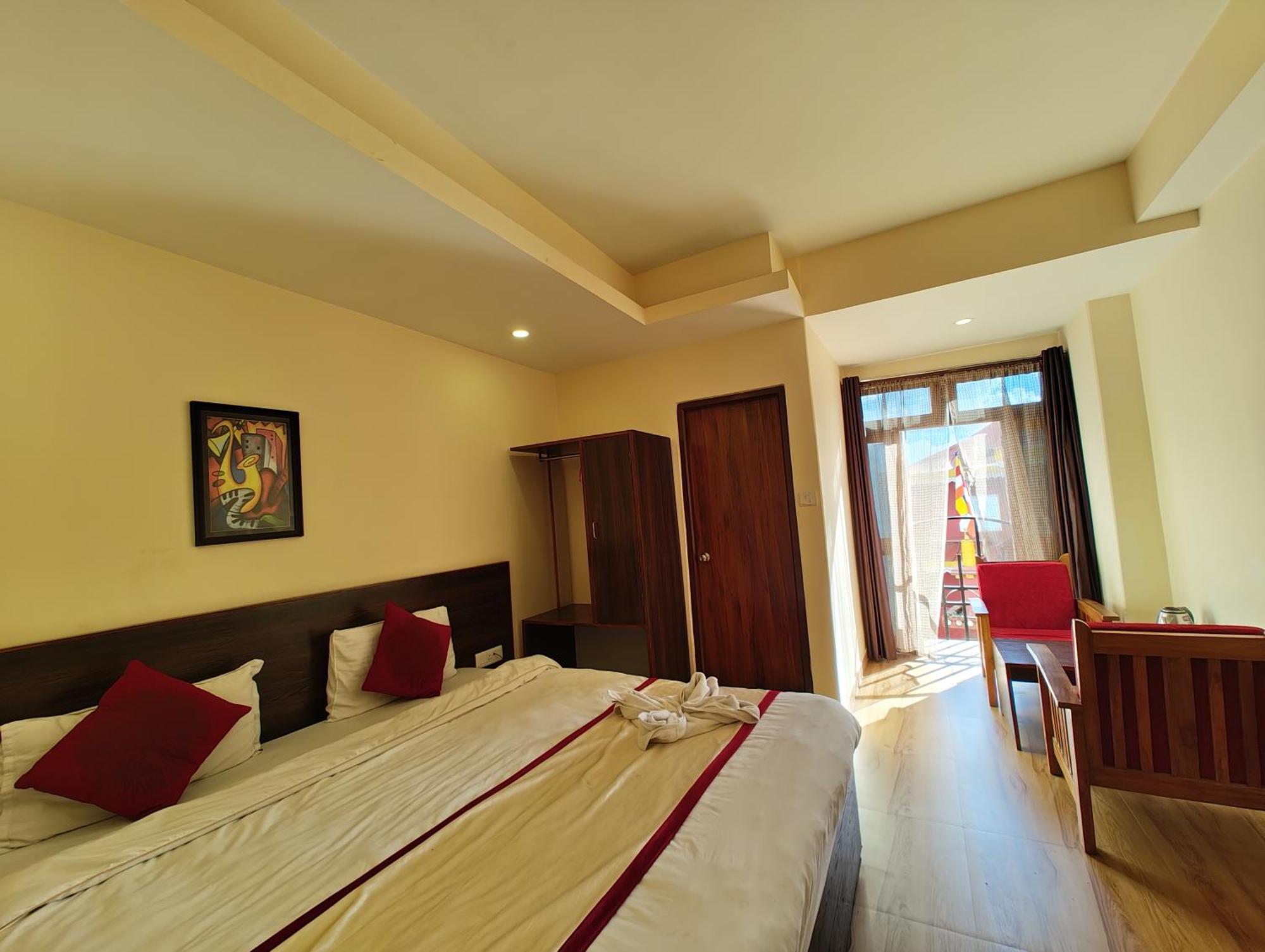 Hotel The Narayani Continental Gangtok Exterior photo