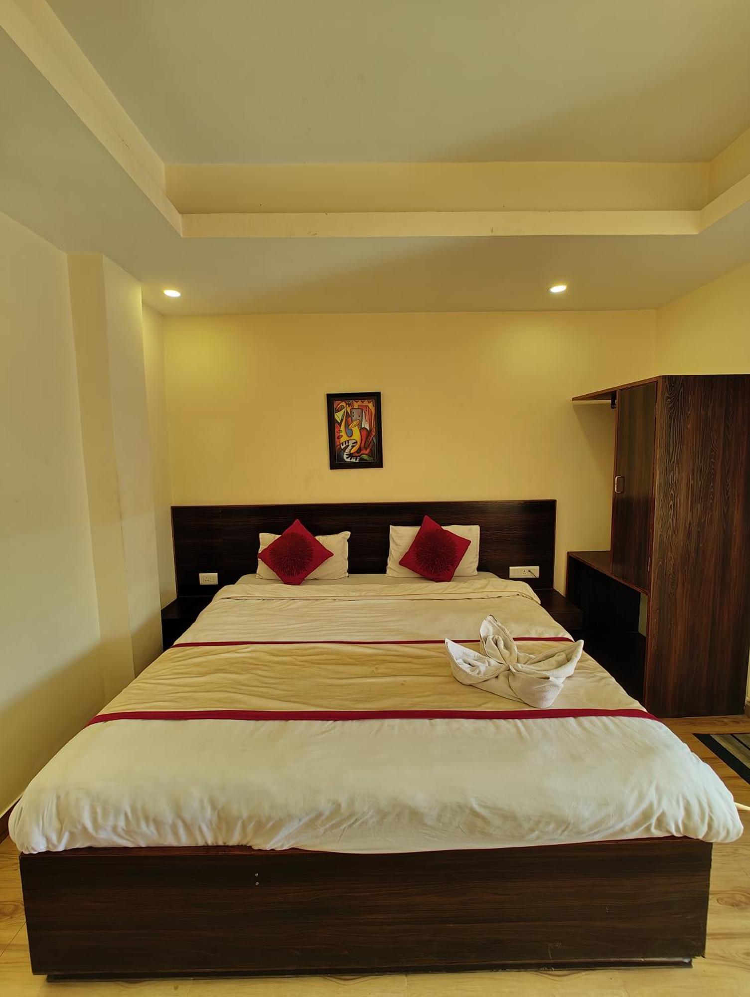 Hotel The Narayani Continental Gangtok Exterior photo